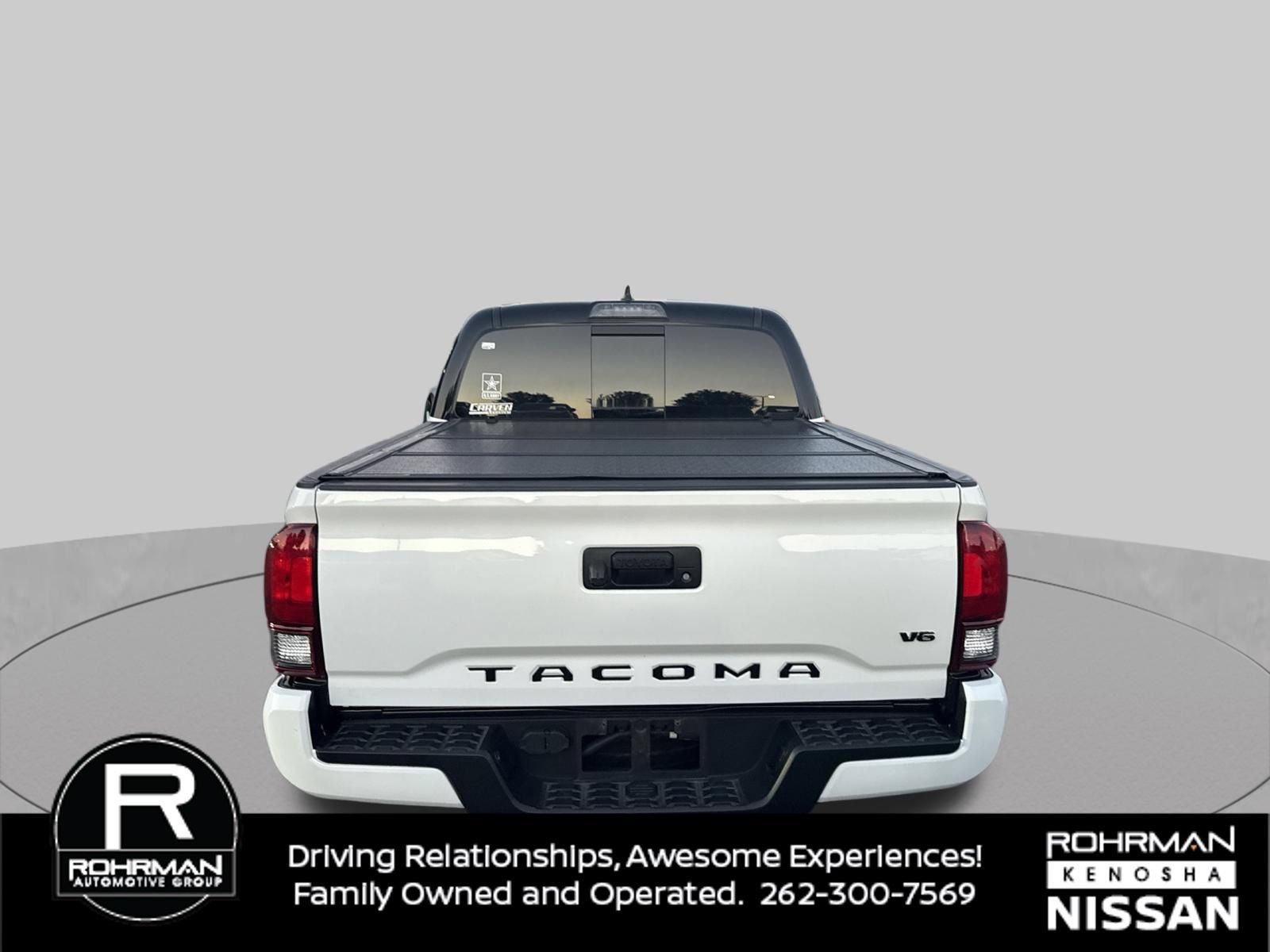 Used 2019 Toyota Tacoma TRD Sport AWD/4WD image 4
