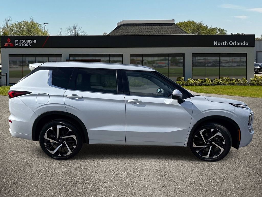 Used 2022 Mitsubishi Outlander SEL AWD/4WD image 6