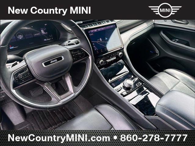 Used 2022 Jeep Grand Cherokee L Overland w/ Luxury Tech Group IV AWD/4WD image 9