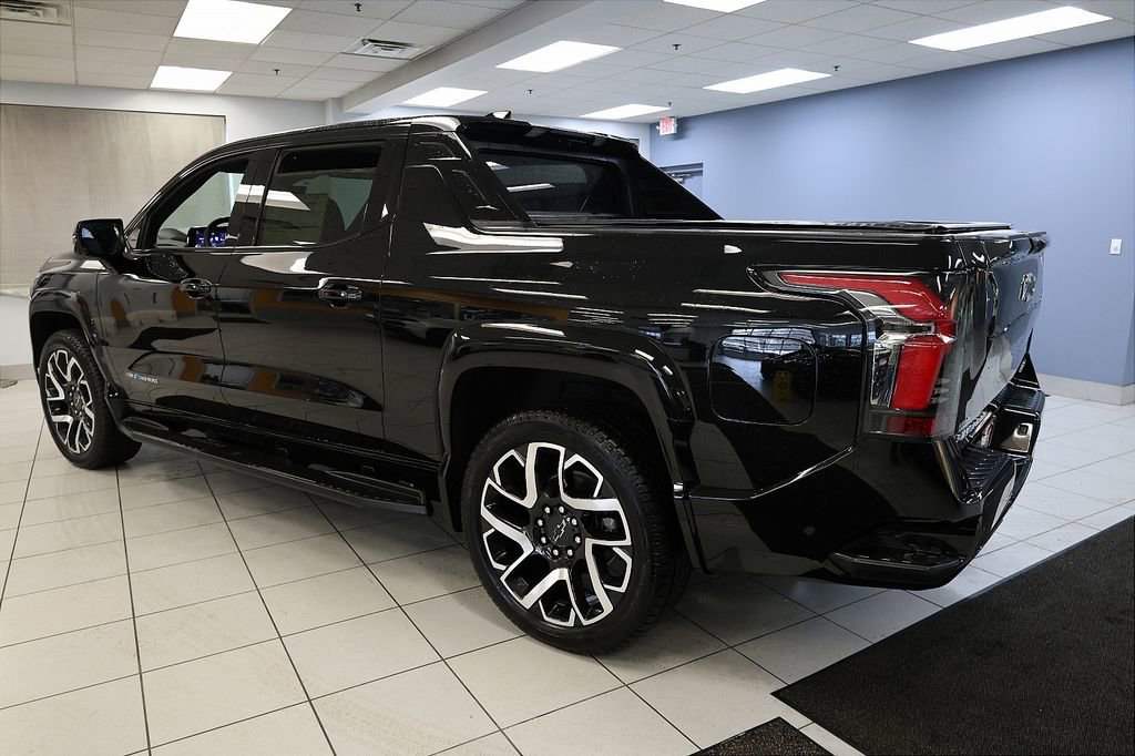 New 2024 Chevrolet Silverado EV RST image 4