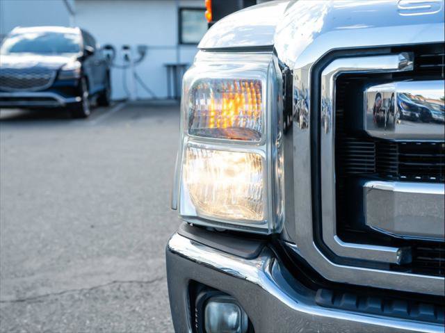 Used 2011 Ford F250 Lariat w/ Lariat Interior Pkg RWD image 11