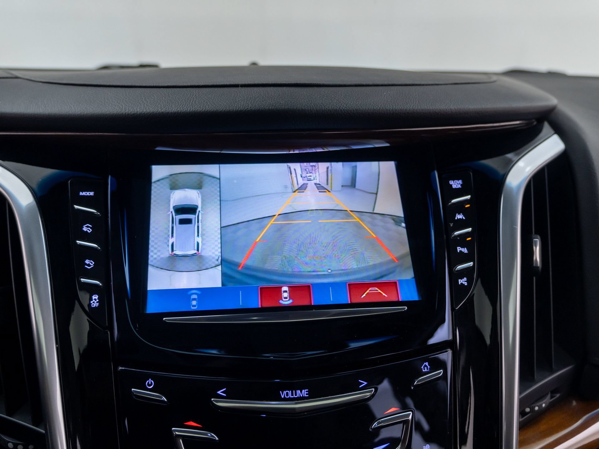 Used 2019 Cadillac Escalade Luxury AWD/4WD image 28