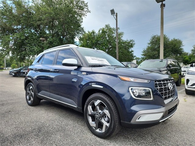 New 2025 Hyundai Venue Limited