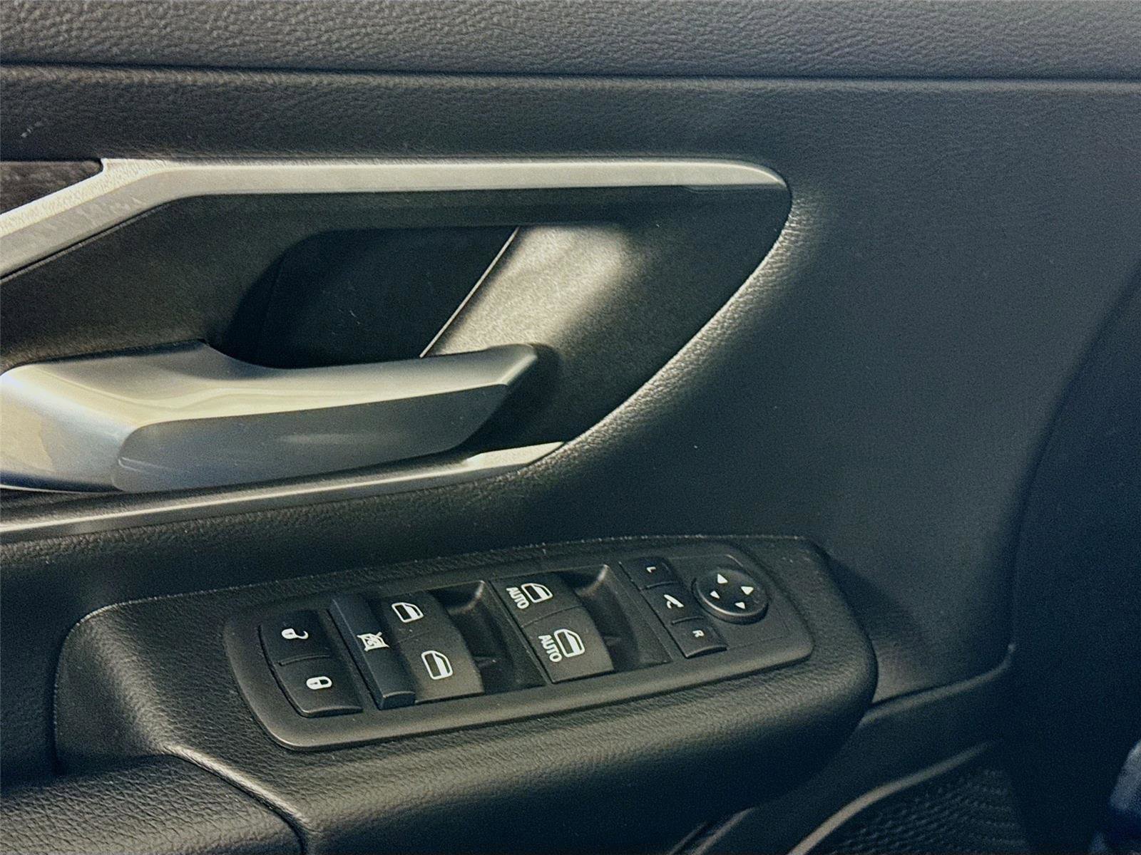 Used 2022 RAM 1500 Big Horn image 11