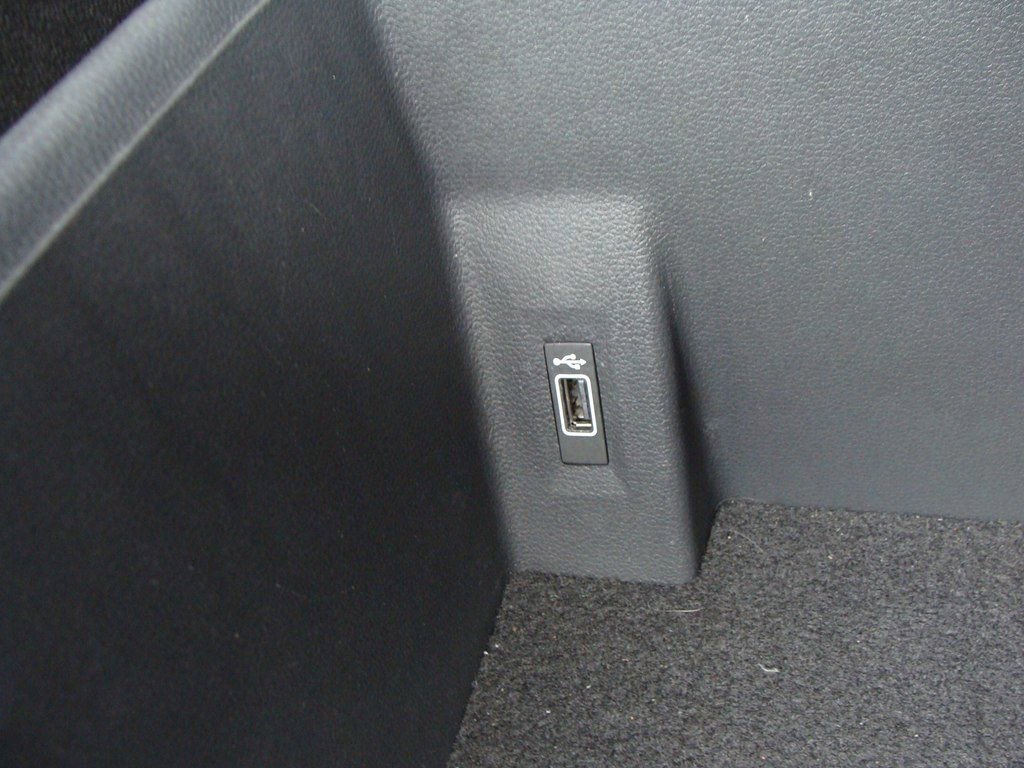 Used 2018 Volkswagen Atlas SE image 30