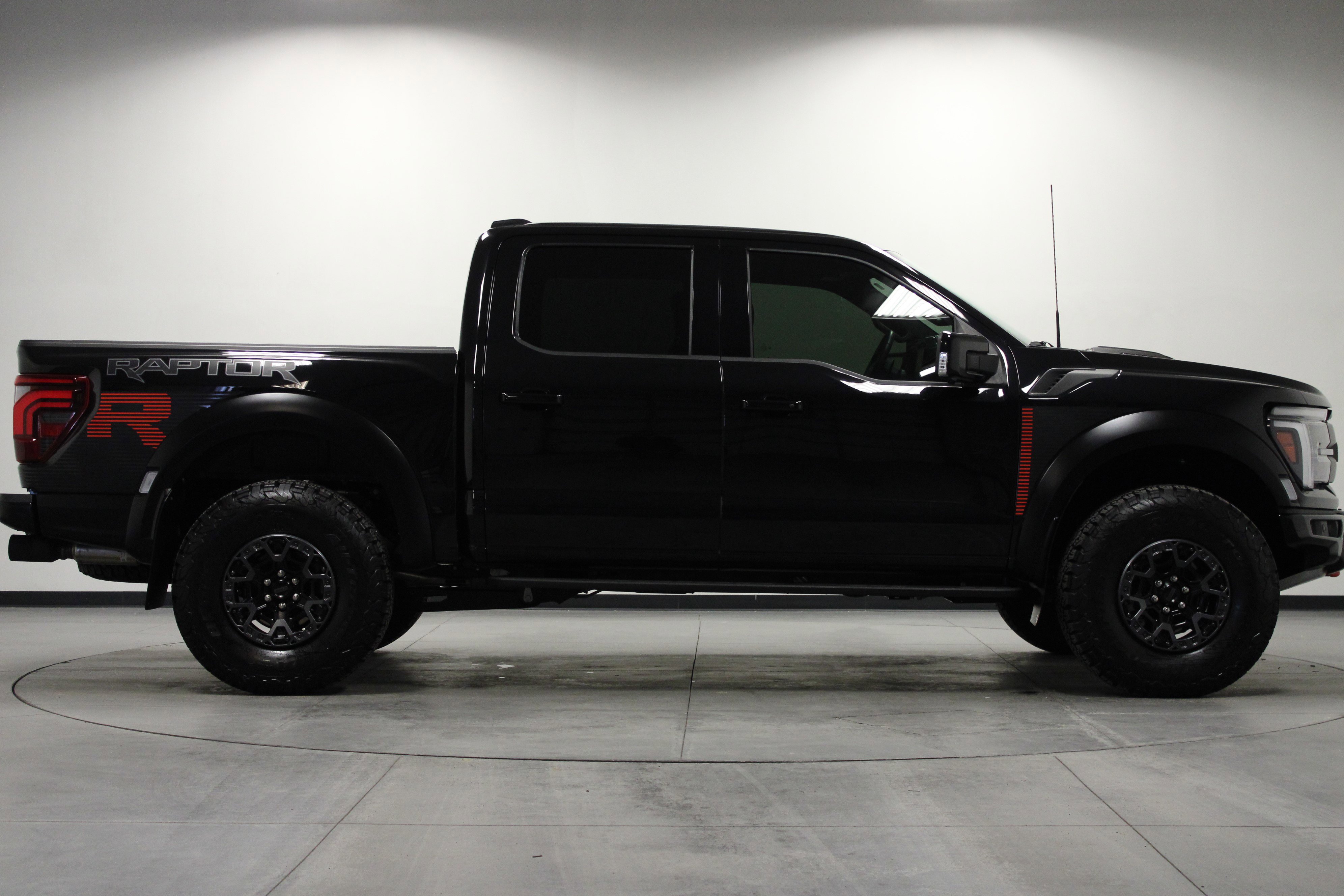 Used 2024 Ford F150 Raptor w/ Equipment Group 803A Raptor R image 3