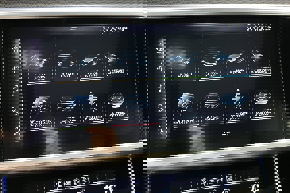 Used 2023 Audi RS 6 w/ Driver Assistance Package image 44