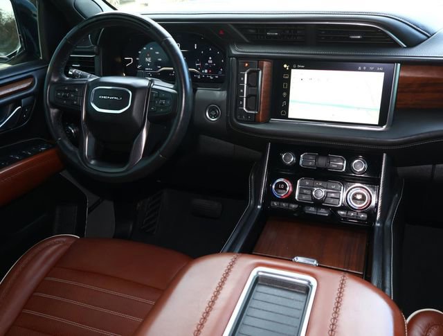 Used 2024 GMC Yukon Denali Ultimate image 11