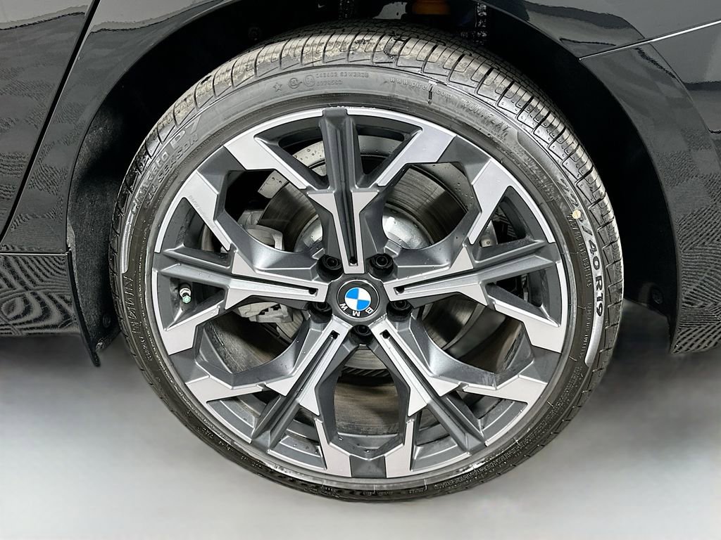 New 2026 BMW 330i Sedan w/ Premium Package image 23