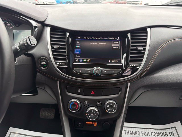 Used 2022 Chevrolet Trax LT w/ LT Convenience Package AWD/4WD image 22