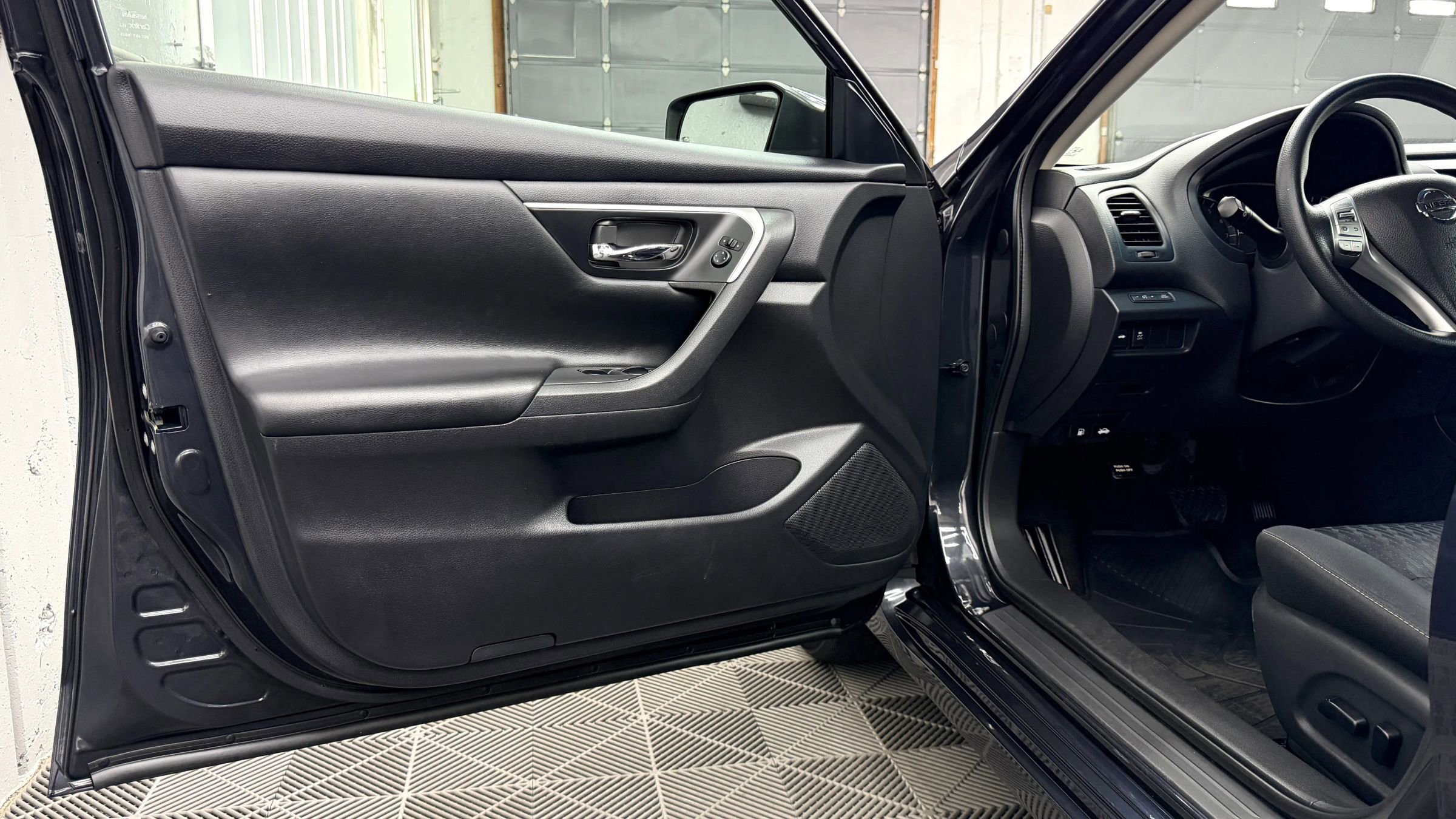 Used 2018 Nissan Altima 2.5 S w/ S Convenience Package image 5