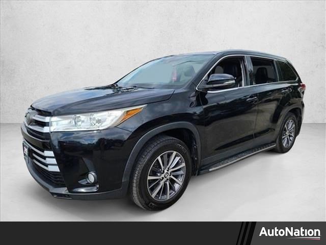 Used 2019 Toyota Highlander XLE image 1