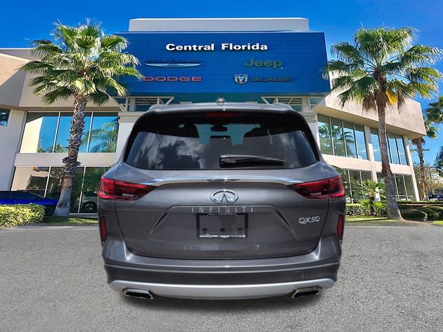 Used 2020 INFINITI QX50 Luxe w/ Navigation Package FWD image 5