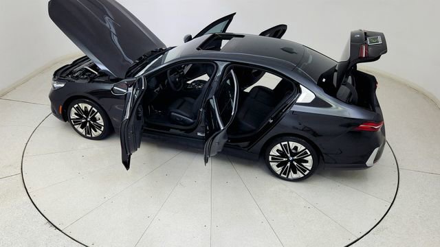 Used 2026 BMW 530i RWD image 84