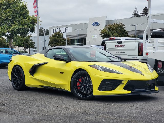 Used 2023 Chevrolet Corvette Stingray Preferred Conv w/ Z51 Performance Package RWD image 2