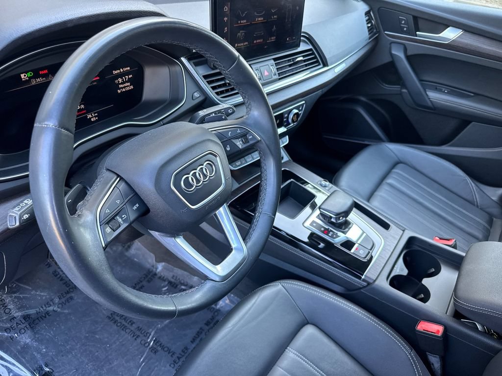 Used 2023 Audi Q5 2.0T Premium Plus w/ Premium Plus Package AWD/4WD image 11