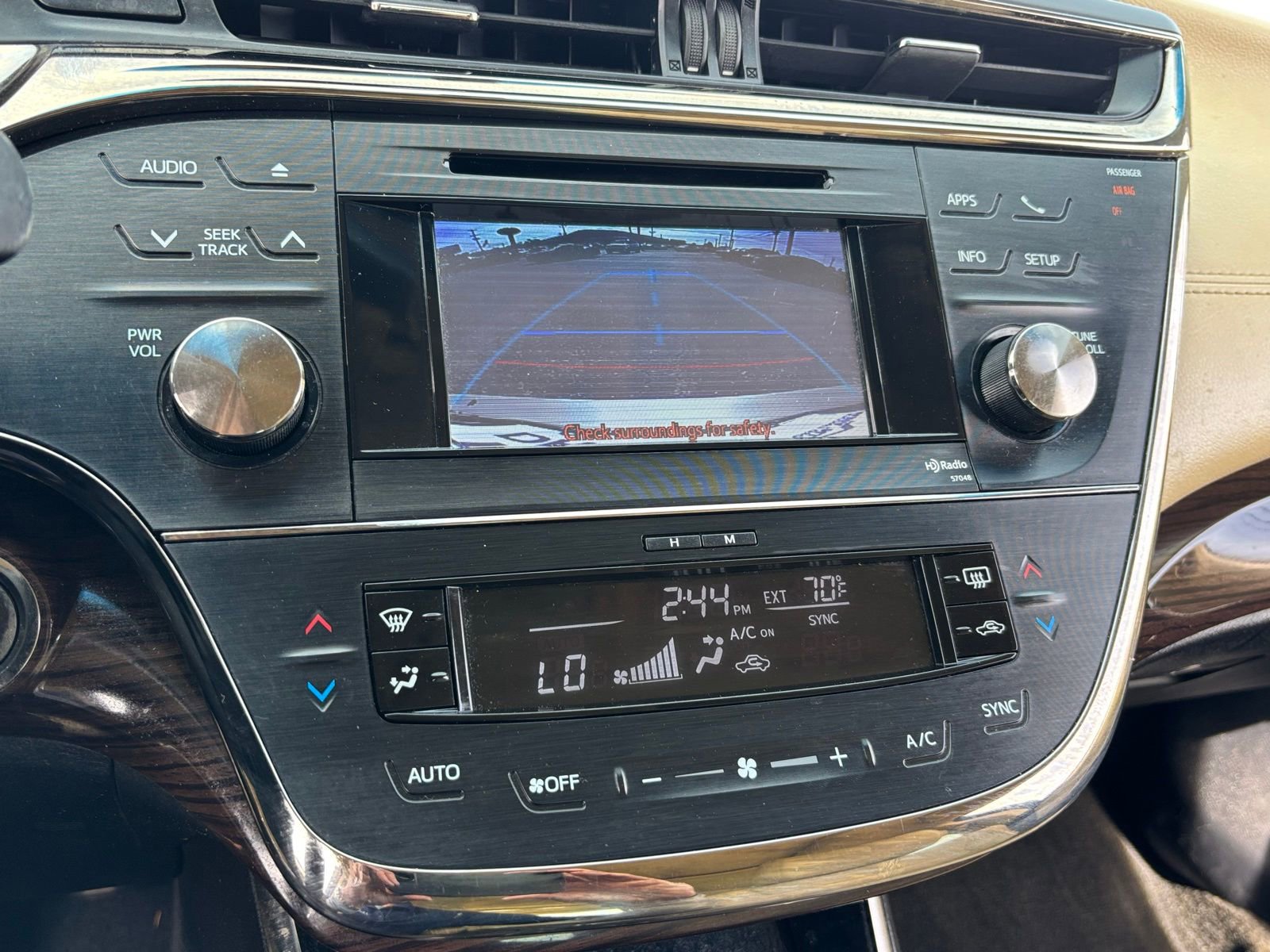 Used 2014 Toyota Avalon XLE Touring FWD image 23