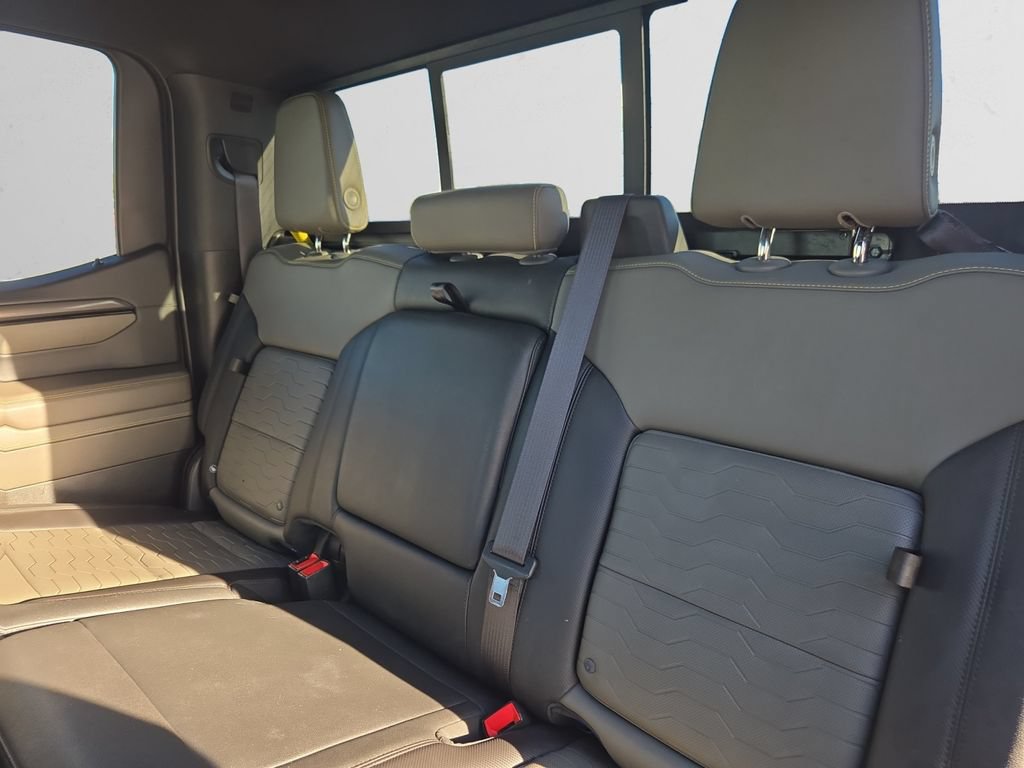 Used 2022 Chevrolet Silverado 1500 ZR2 w/ Technology Package AWD/4WD image 14