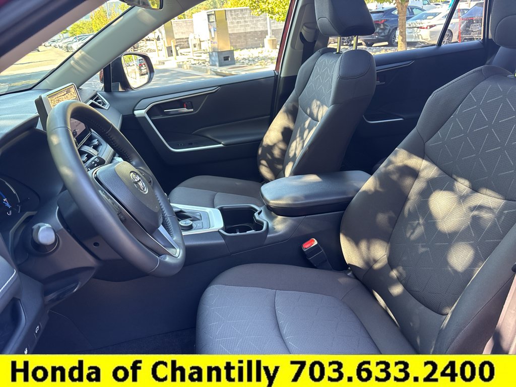 Used 2024 Toyota RAV4 XLE w/ Convenience Package AWD/4WD image 21