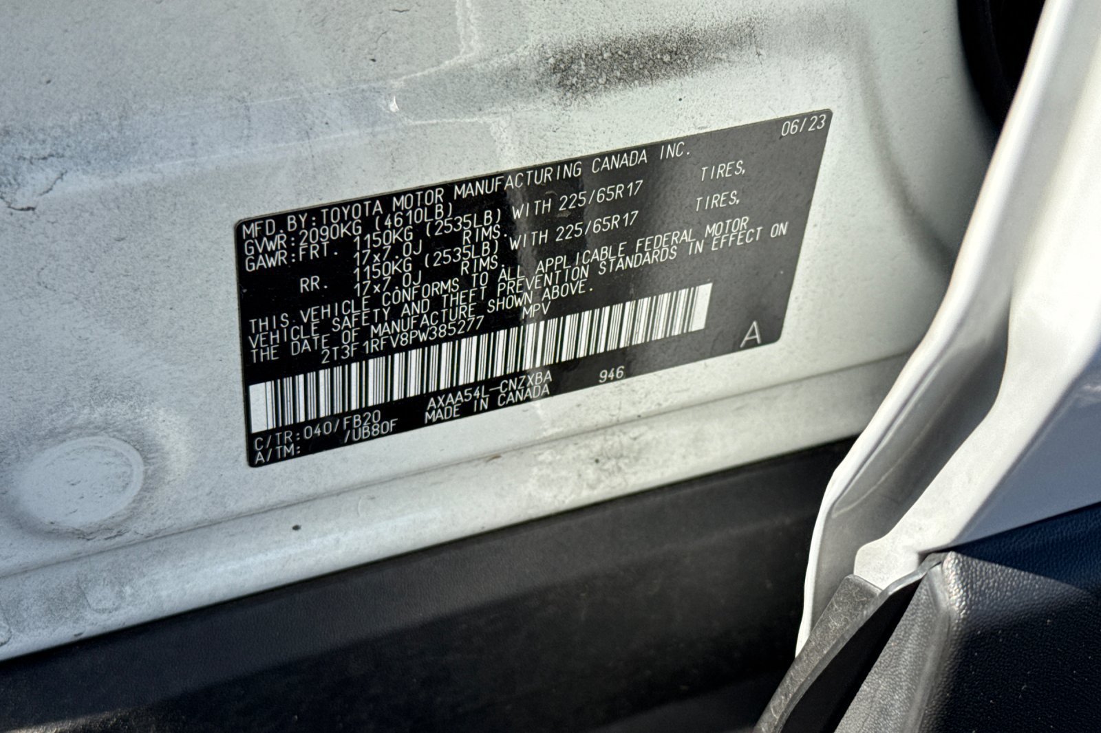 Used 2023 Toyota RAV4 LE AWD/4WD image 30
