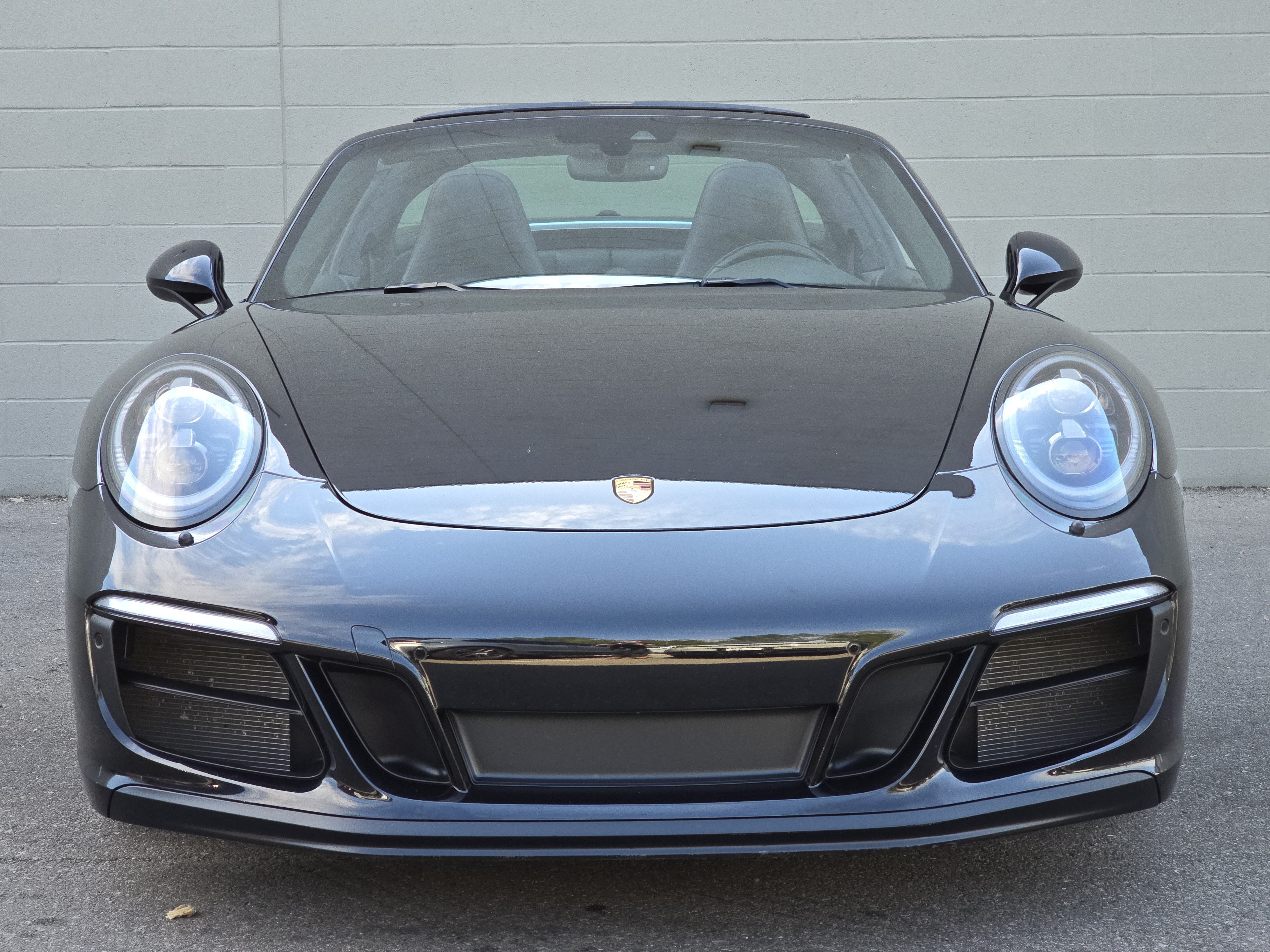 Used 2018 Porsche 911 Targa 4 GTS AWD/4WD image 6