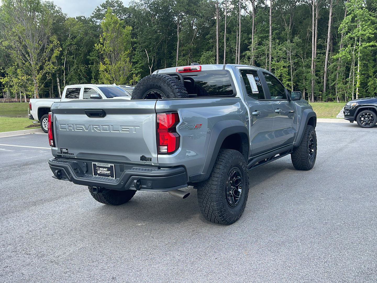 Used 2024 Chevrolet Colorado ZR2 w/ ZR2 Bison Edition AWD/4WD image 9