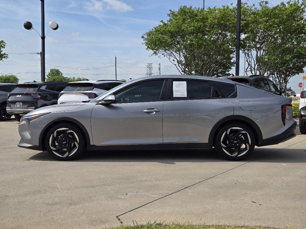 Used 2025 Kia K4 EX image 12