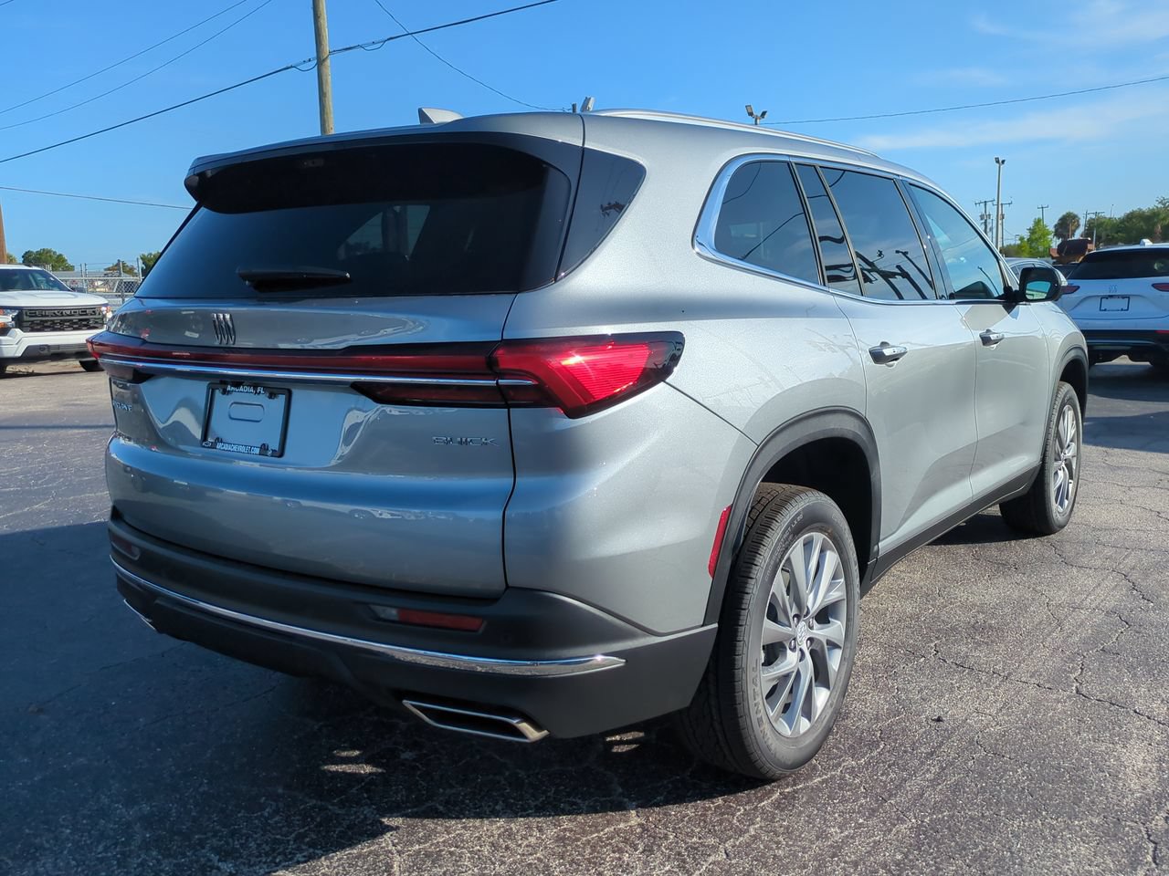 New 2026 Buick Enclave Preferred w/ Power Package FWD image 4