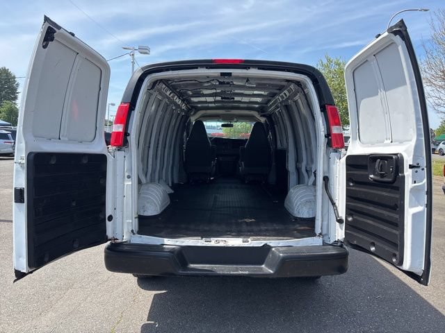 Used 2021 Chevrolet Express 2500 Extended w/ Driver Convenience Package RWD image 21