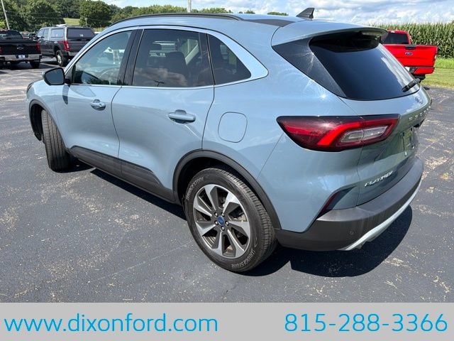 Used 2023 Ford Escape Platinum AWD/4WD image 3