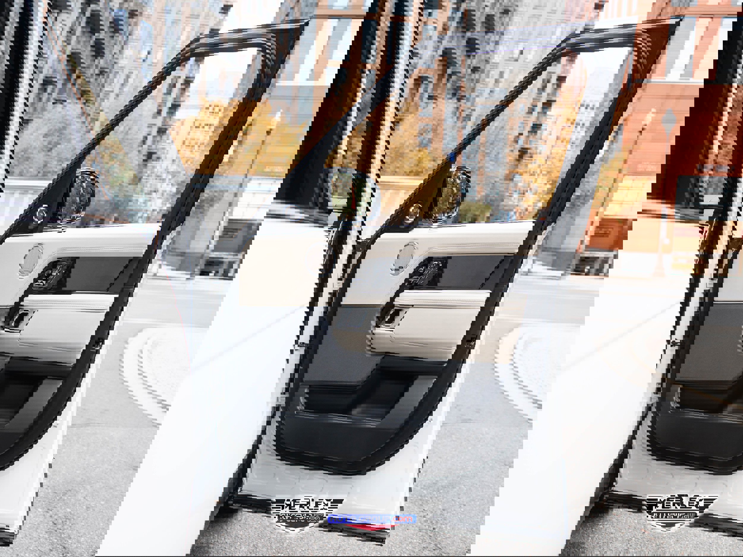 Used 2018 Land Rover Range Rover Supercharged image 44