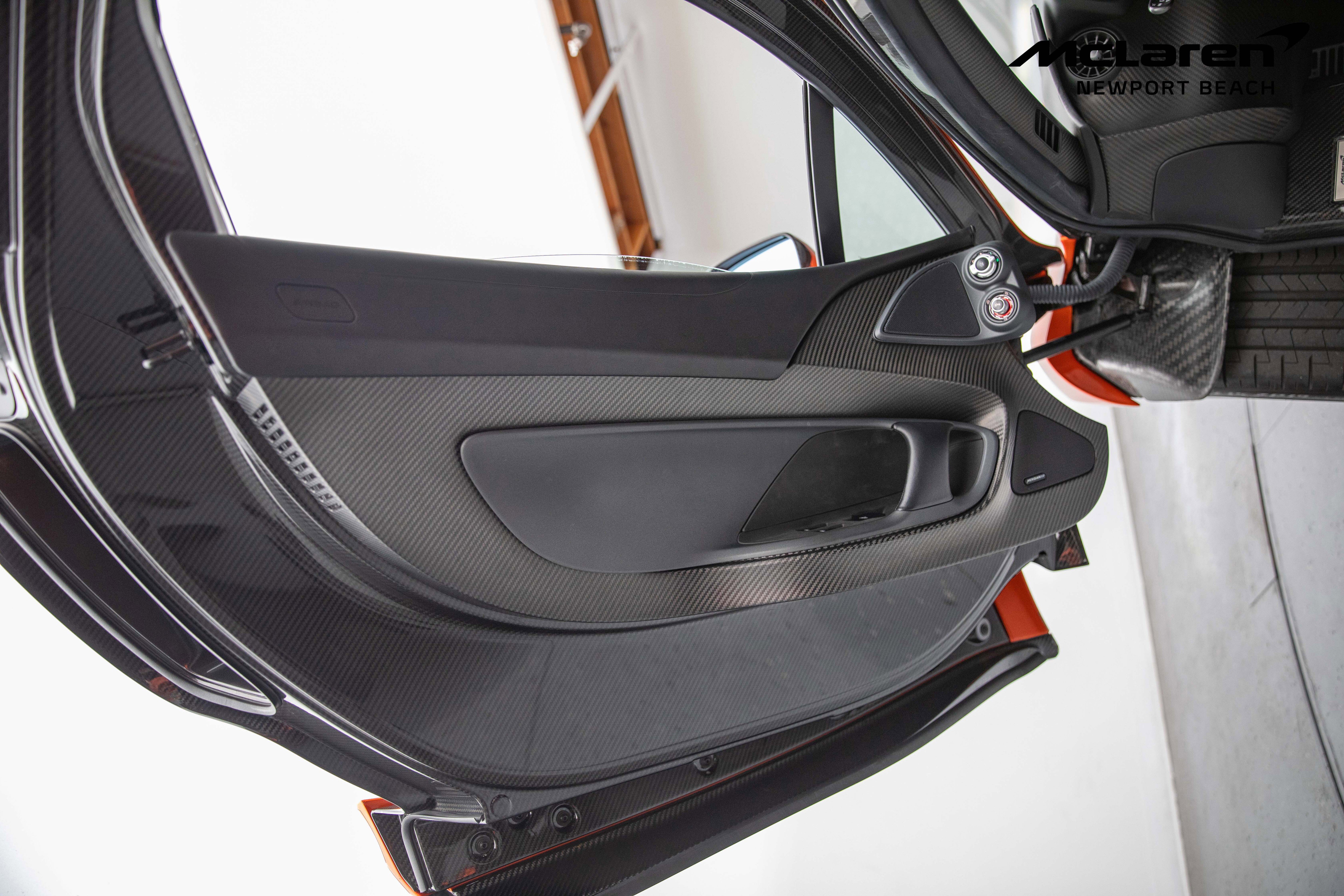 Used 2015 McLaren P1 RWD image 48