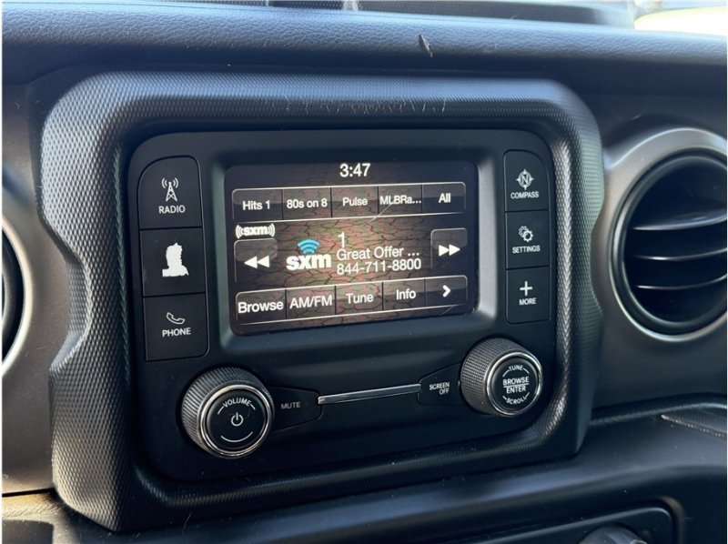 Used 2020 Jeep Wrangler Sport AWD/4WD image 41