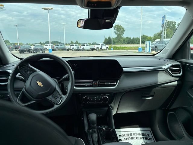Used 2024 Chevrolet TrailBlazer LT AWD/4WD image 10