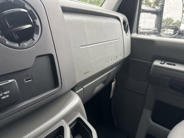 New 2026 Ford E-350 and Econoline 350 Super Duty w/ Power Equipment Group image 26