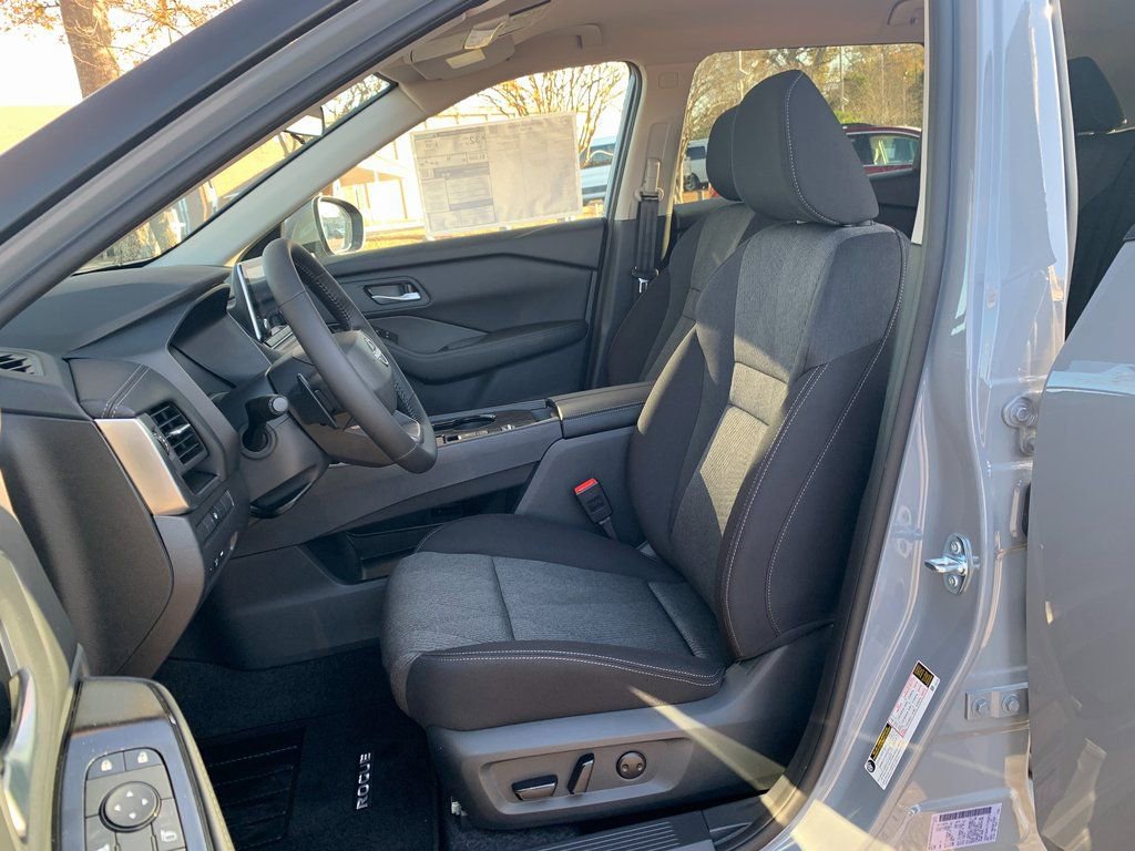 New 2026 Nissan Rogue SV image 21