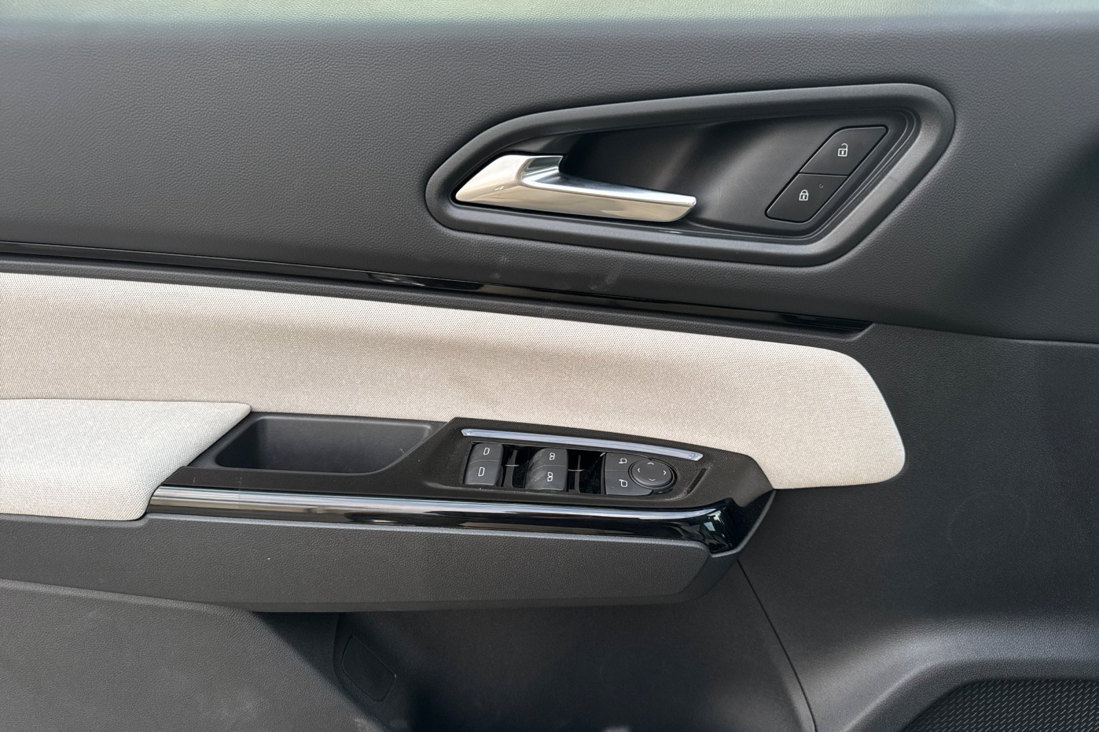 New 2026 Honda Prologue EX image 10