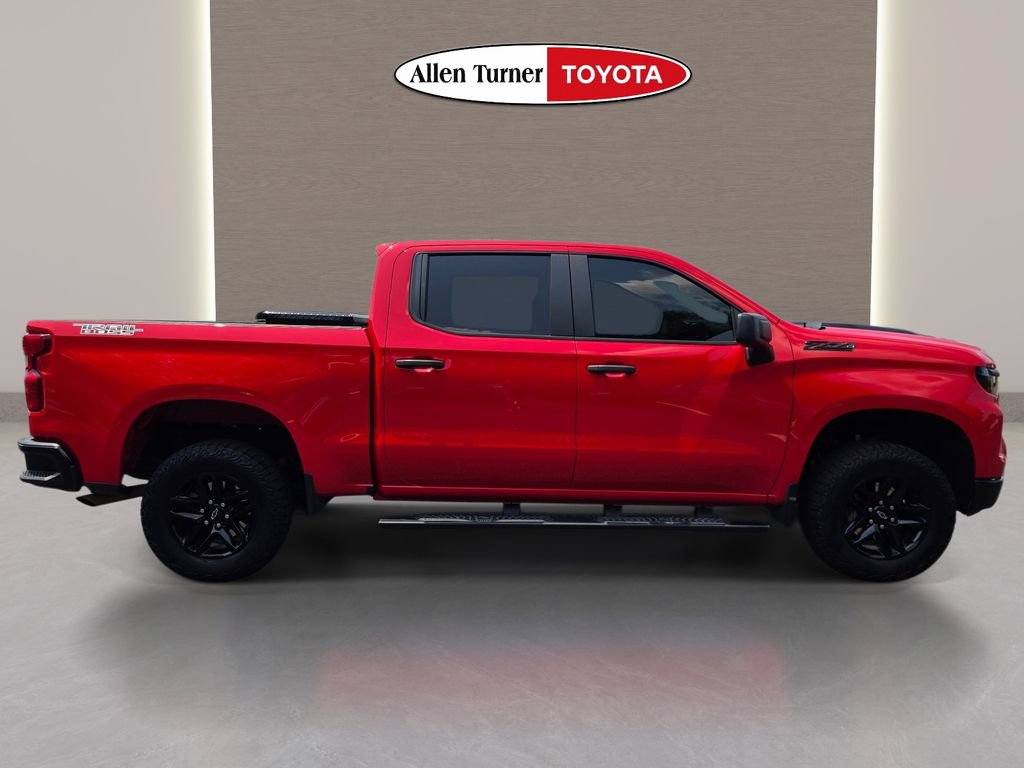 Used 2023 Chevrolet Silverado 1500 Custom Trail Boss w/ LPO, Dark Essentials Package AWD/4WD image 6