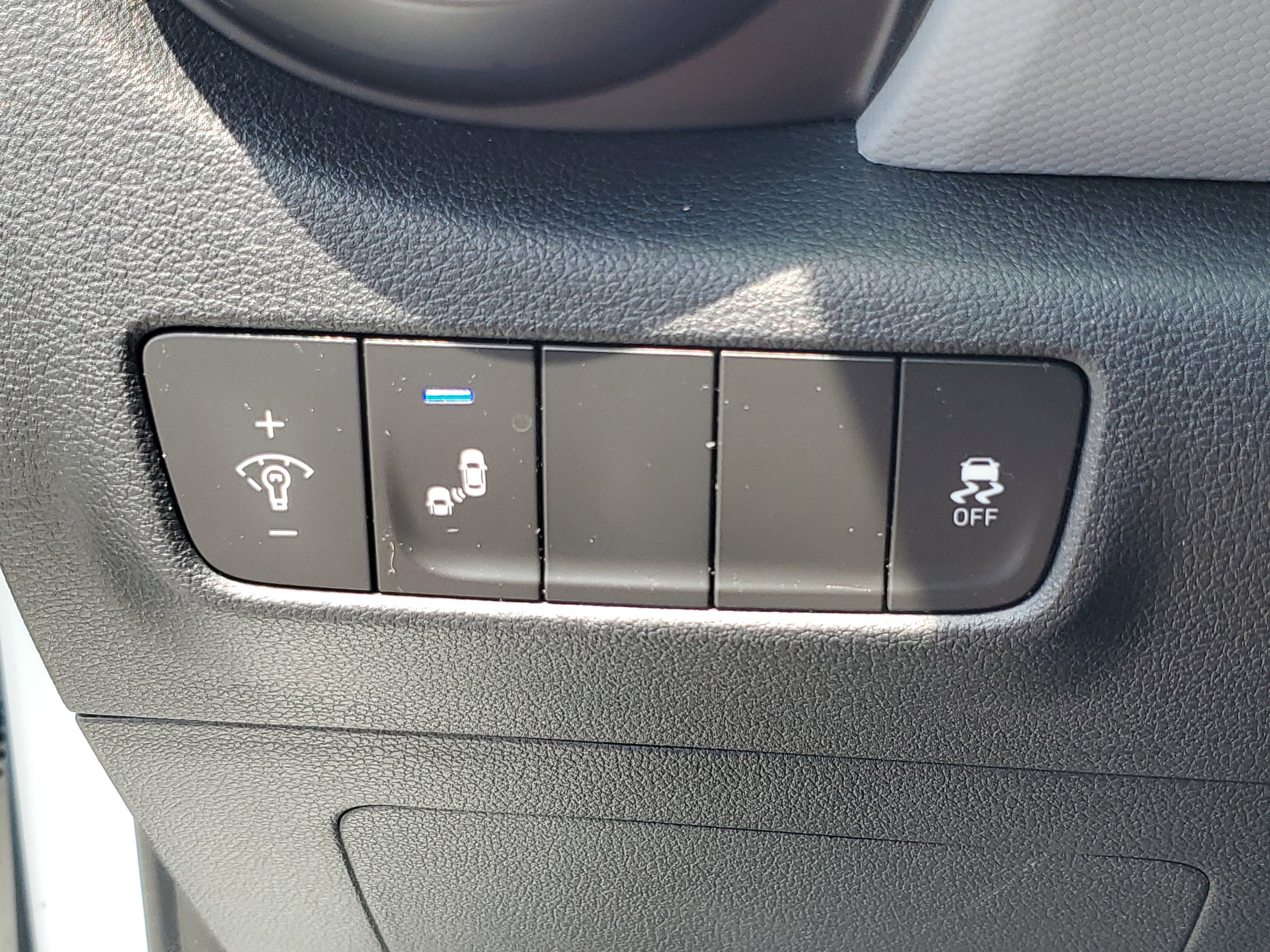 Used 2018 Hyundai Kona SEL FWD image 22