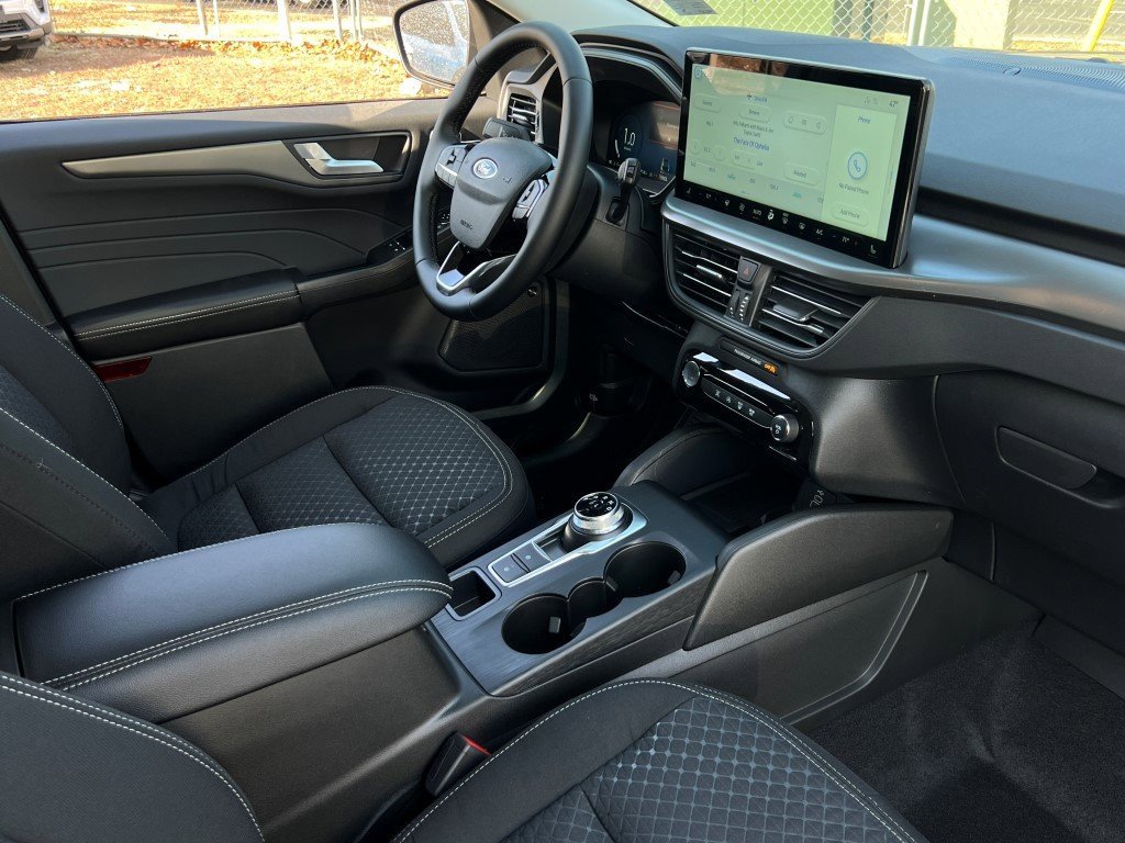 New 2026 Ford Escape Active w/ Active Premium Tech Pack AWD/4WD image 9