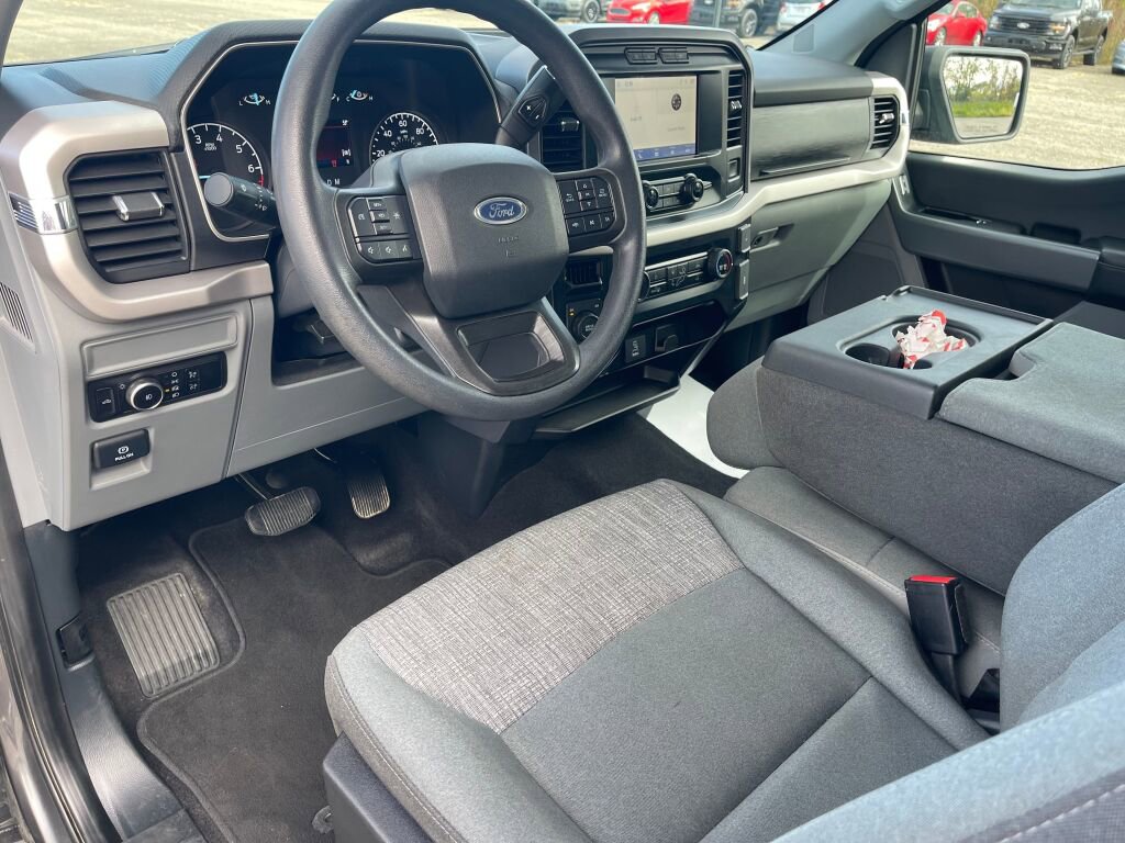 Used 2023 Ford F150 XLT image 9