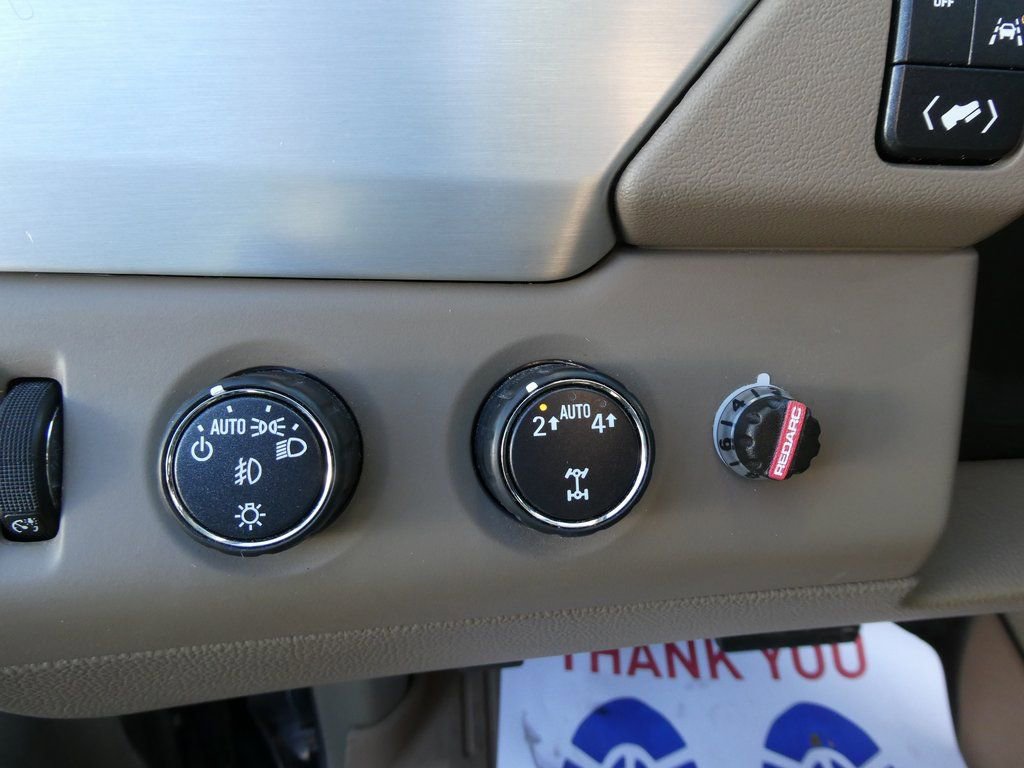 Used 2020 GMC Yukon XL SLT w/ Premium Edition image 31