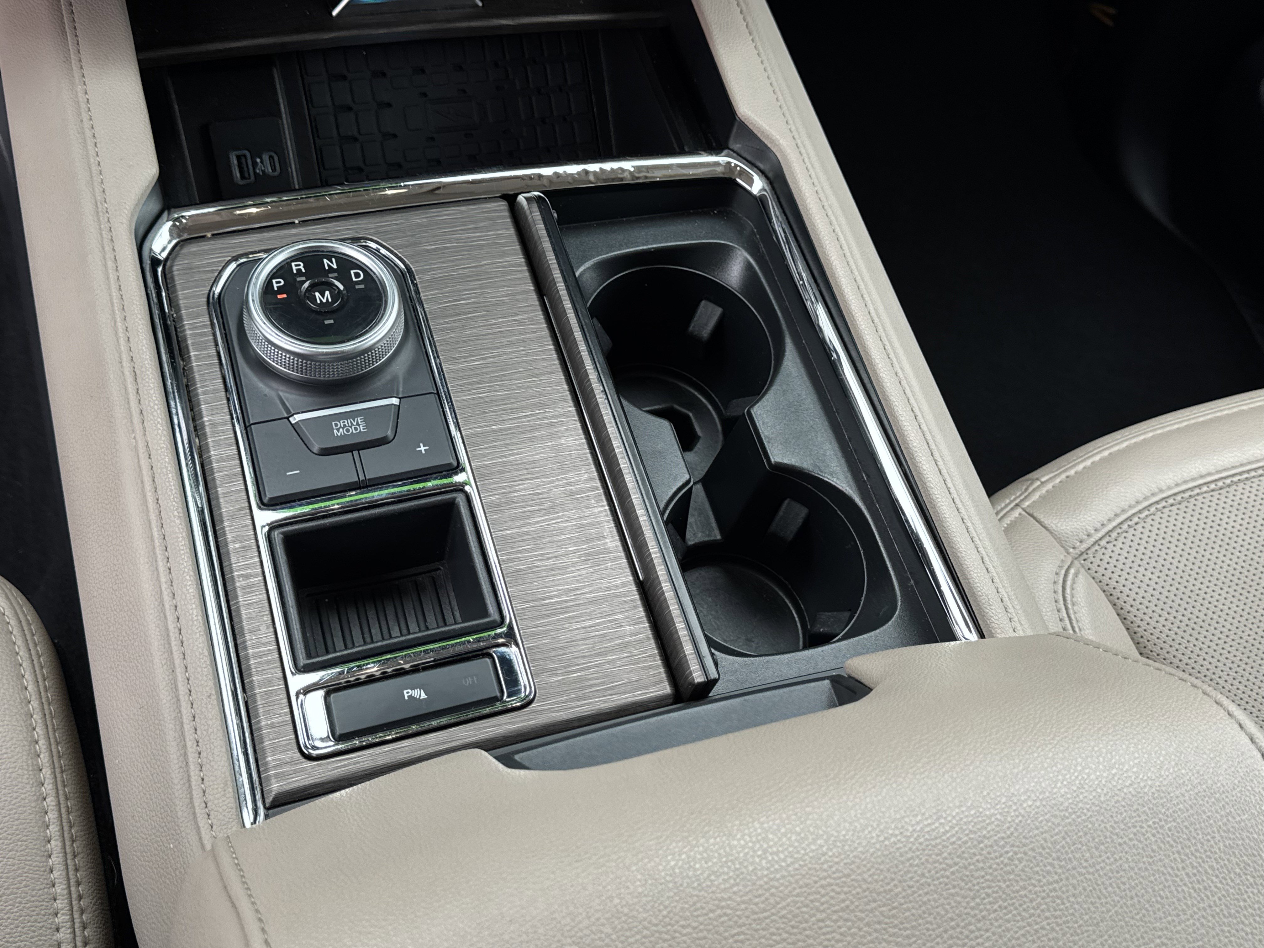 Used 2024 Ford Expedition Max Limited image 22