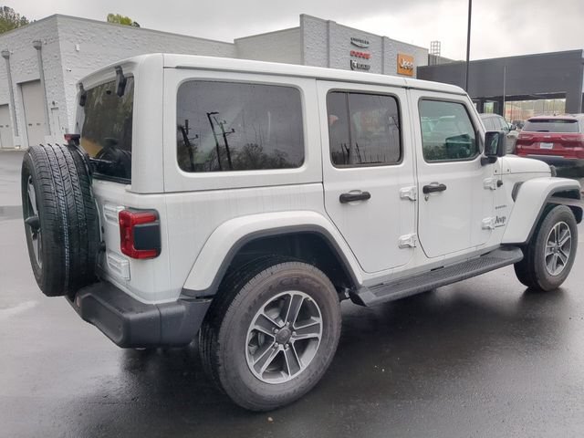 Used 2023 Jeep Wrangler Unlimited Sahara w/ LED Lighting Group AWD/4WD image 8
