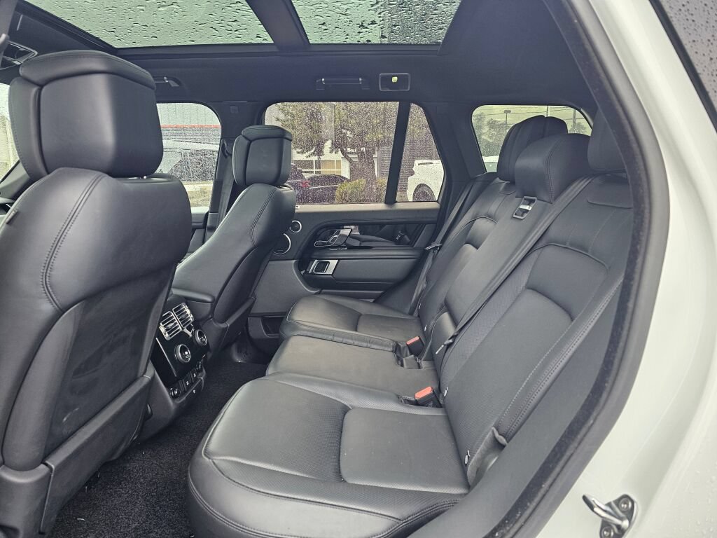 Used 2019 Land Rover Range Rover Supercharged AWD/4WD image 18