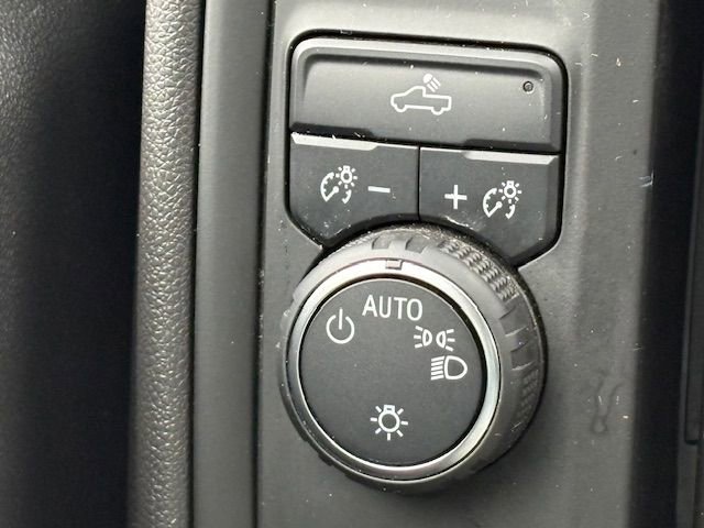 Used 2025 Chevrolet Silverado 1500 W/T RWD image 22