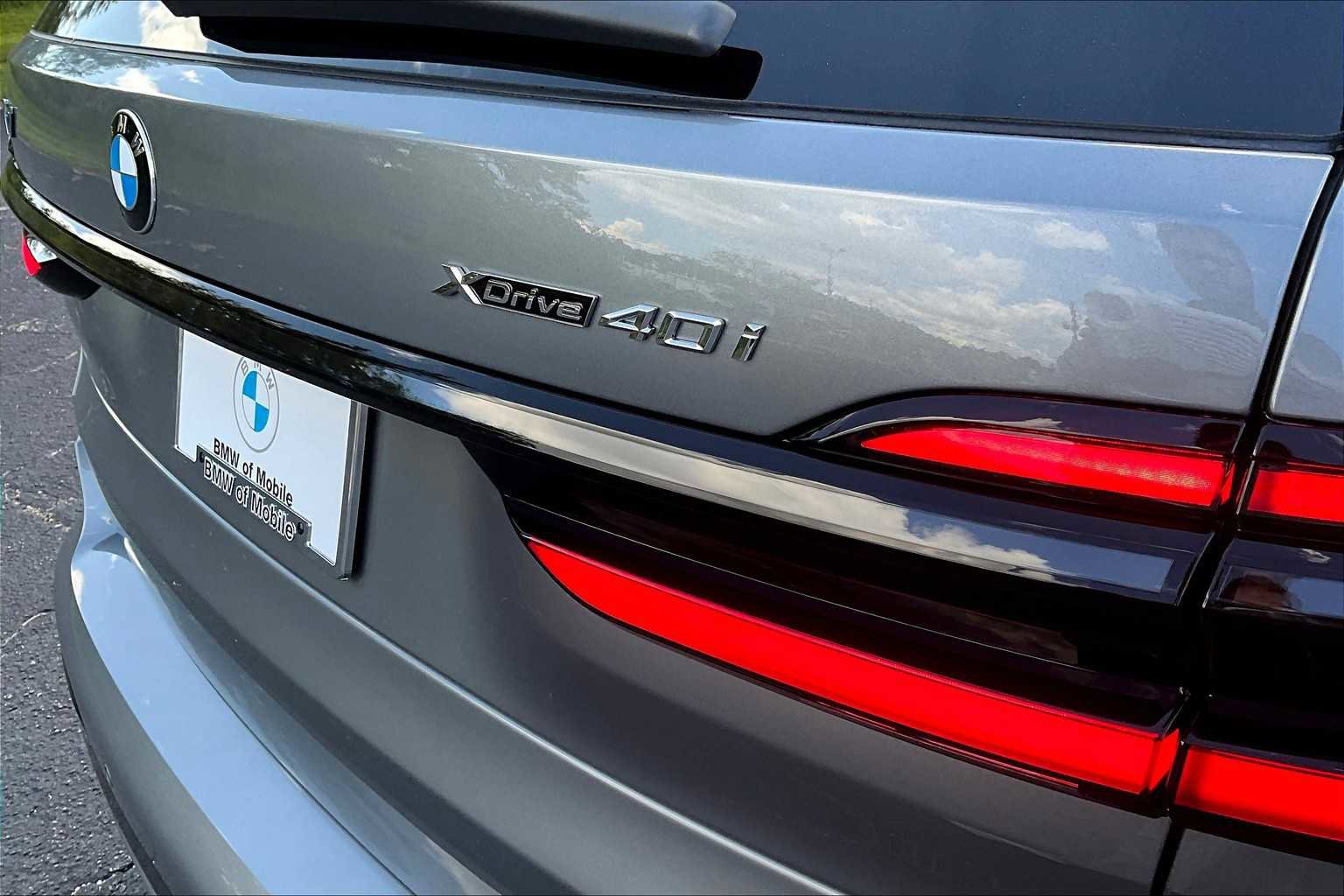 New 2026 BMW X7 xDrive40i w/ M Sport Package image 16