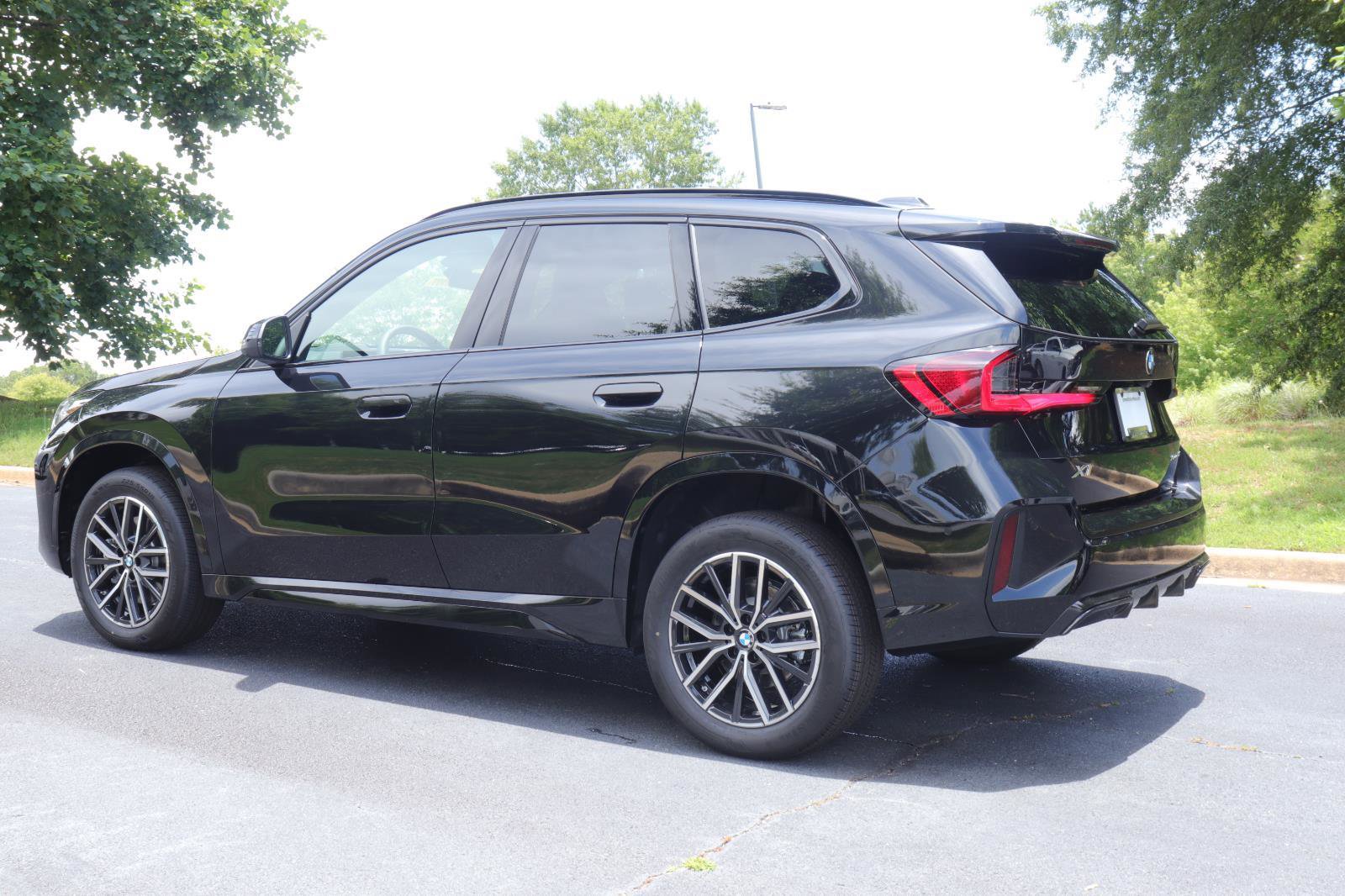 New 2025 BMW X1 xDrive28i w/ Technology Package image 1