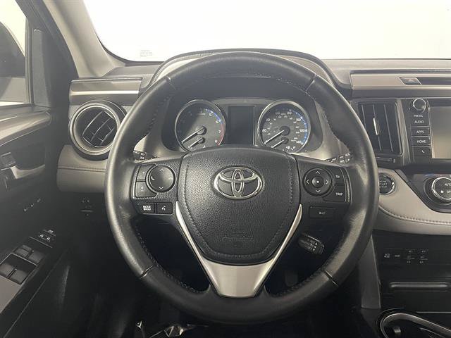 Used 2018 Toyota RAV4 Limited AWD/4WD image 14
