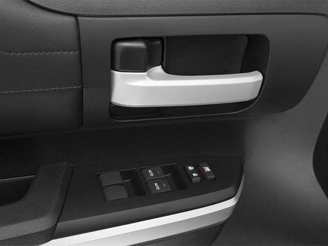 Used 2014 Toyota Tundra Limited w/ Limited Premium Package image 15